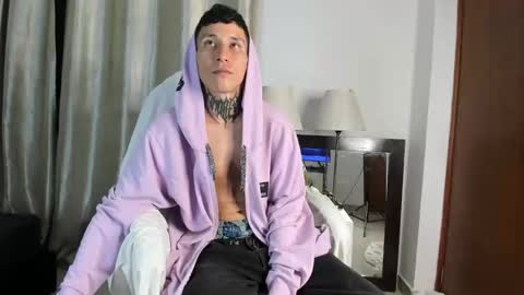 Snapshot of lujuriau_u chatting on September 2025 02:11:02 AM lujuriau_u online show from September 2025 02:11:02 AM