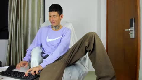 Snapshot of lujuriau_u chatting on September 2025 03:10:02 AM lujuriau_u online show from September 2025 03:10:02 AM