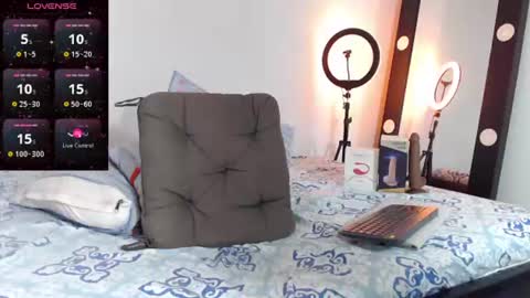 Lukarizzox        independent model online show from July 2026 06:47:02 AM