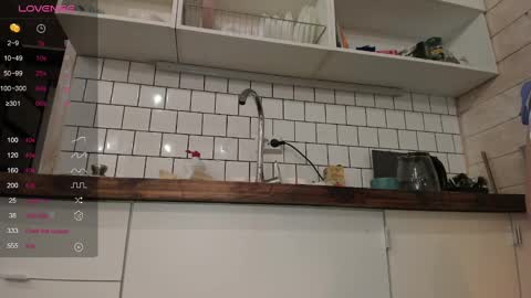 Snapshot of lukas_jena chatting on February 2025 05:38:02 PM Lukas jena online show from February 2025 05:38:02 PM