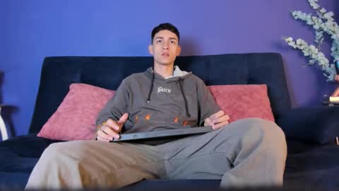 Luke online show from November 2025 11:32:02 AM