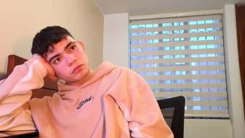 Snapshot of lukeboyce chatting on September 2025 10:54:01 PM lukeboyce online show from September 2025 10:54:01 PM