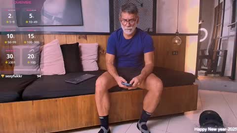 Snapshot of lukecrews chatting on February 2025 07:04:01 PM Luke Crews online show from February 2025 07:04:01 PM