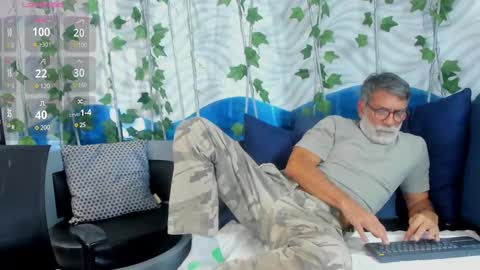 Snapshot of lukecrews chatting on February 2025 06:58:01 PM Luke Crews online show from February 2025 06:58:01 PM