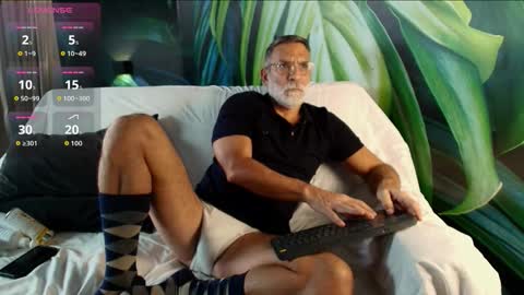 Snapshot of lukecrews chatting on February 2026 03:42:01 PM Luke Crews online show from February 2026 03:42:01 PM