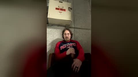 lukekibbe27 online show from January 2026 11:58:02 PM