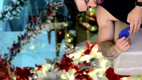 Snapshot of lukhass chatting on December 2024 04:37:02 AM Lukhas f4f online show from December 2024 04:37:02 AM