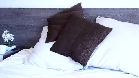 Lukhas f4f online show from November 2025 09:36:01 PM