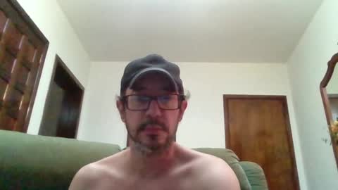 Snapshot of lukz88bigcock chatting on April 2026 11:16:01 PM Luke online show from April 2026 11:16:01 PM