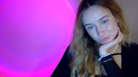 Lulu Baby18 online show from September 2025 09:05:02 PM