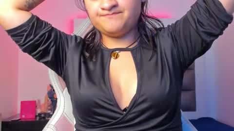 elizabeth online show from November 2025 01:06:01 AM