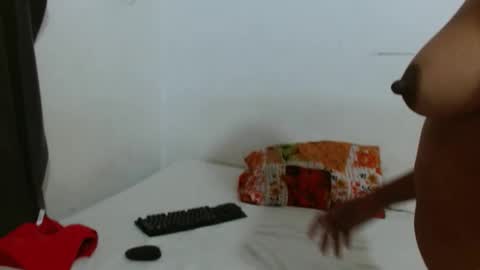 Snapshot of lulu_liz chatting on March 2026 04:21:02 PM LULU LIZ online show from March 2026 04:21:02 PM