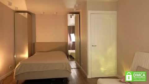 Snapshot of lulu_moons chatting on December 2025 07:53:02 PM Lulu online show from December 2025 07:53:02 PM