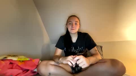 lulubaby03 online show from September 2025 04:58:02 AM