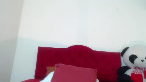 Snapshot of luluu_08 chatting on January 2025 06:10:02 PM LULU online show from January 2025 06:10:02 PM