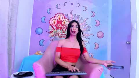 Snapshot of luluu_08 chatting on January 2026 01:26:02 PM LULU online show from January 2026 01:26:02 PM