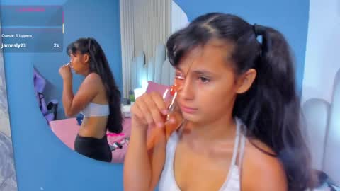 Snapshot of luly_dreams chatting on April 2026 11:56:02 AM luly_dreams online show from April 2026 11:56:02 AM
