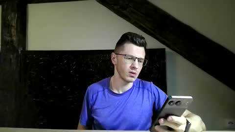 Andrew independent model 2000-0000 CET daily online show from March 2026 07:20:02 PM