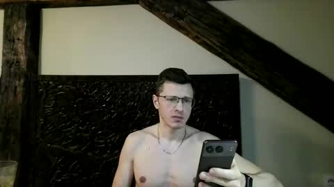 Andrew independent model 2000-0000 CET daily online show from April 2026 06:27:01 PM