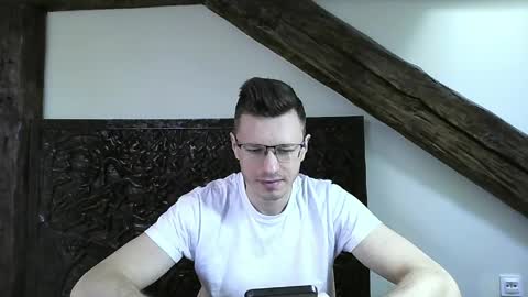 Andrew independent model 2000-0000 CET daily online show from May 2026 12:54:01 PM