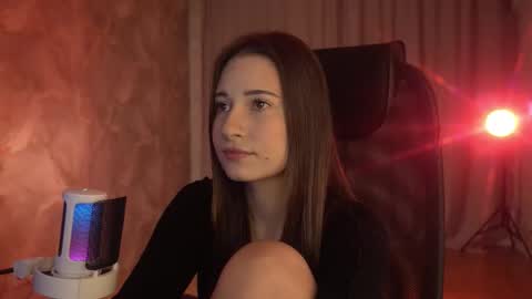 Amelia online show from September 2025 12:10:02 AM