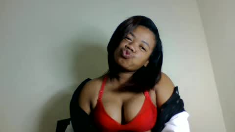 lumira_belle online show from July 2026 10:05:01 PM