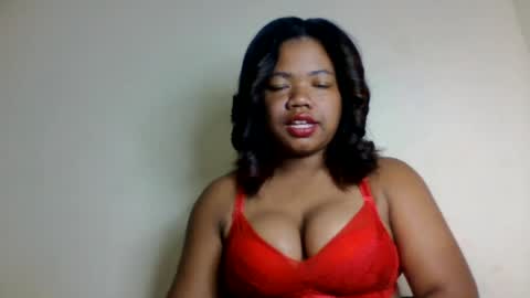 lumira_belle online show from July 2026 02:02:02 PM