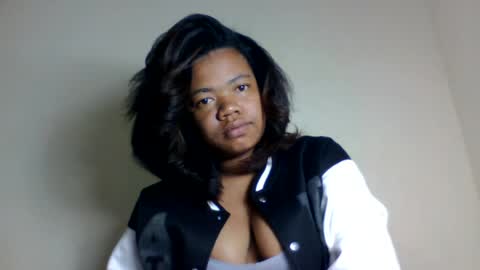lumira_belle online show from July 2026 08:23:02 PM