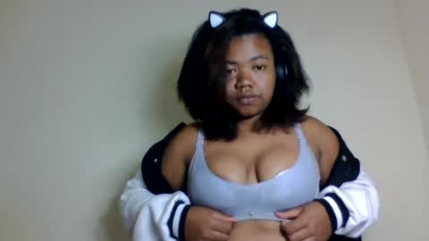 lumira_belle online show from July 2026 09:58:01 PM