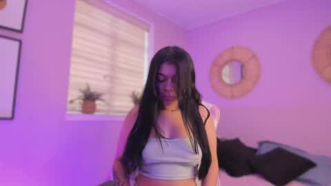 lummii_ online show from February 2026 07:15:02 PM