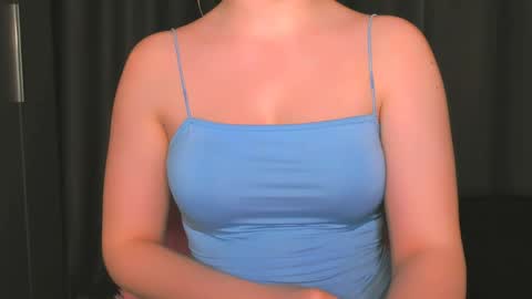 luna1vibe online show from May 2026 09:20:02 PM