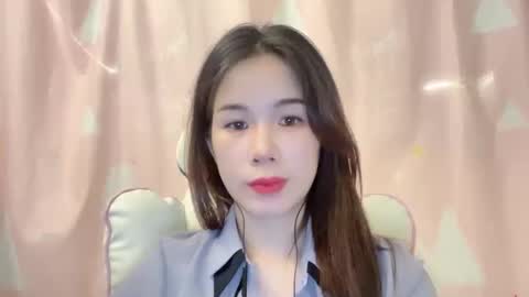 Luna online show from May 2026 05:02:02 AM