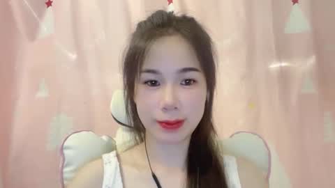 Luna online show from May 2026 07:30:02 PM