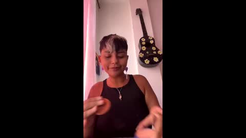 Luna online show from February 2025 07:05:02 PM