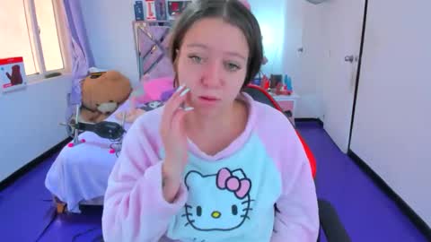 luna_analya online show from May 2026 03:52:01 PM
