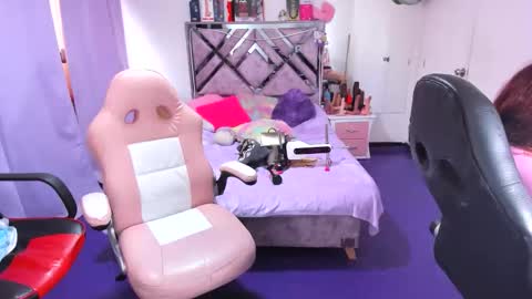 luna_analya online show from May 2026 08:04:02 PM