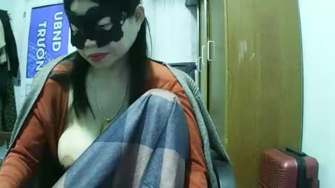 Snapshot of luna_beauty25 chatting on March 2026 10:24:02 PM luna_beauty25 online show from March 2026 10:24:02 PM