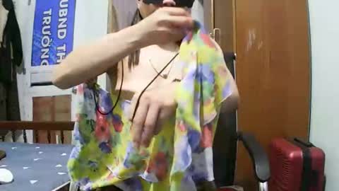 Snapshot of luna_beauty25 chatting on March 2026 10:21:02 PM luna_beauty25 online show from March 2026 10:21:02 PM