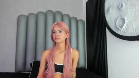 luna_bella_23 online show from May 2026 03:26:01 AM