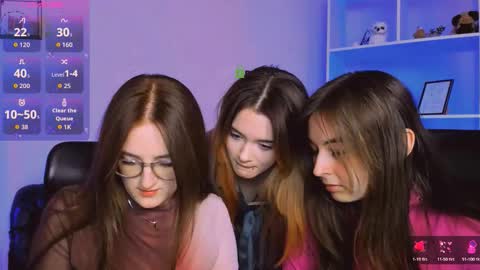 Snapshot of luna_berryy chatting on December 2025 08:47:02 PM luna_berryy online show from December 2025 08:47:02 PM