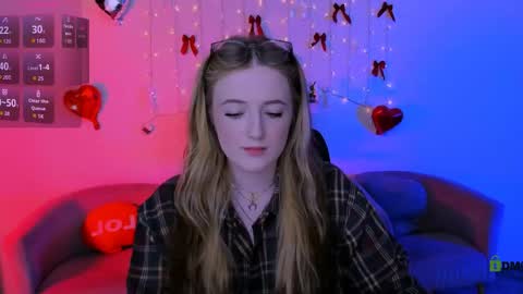 Snapshot of luna_berryy chatting on April 2026 07:18:02 PM luna_berryy online show from April 2026 07:18:02 PM