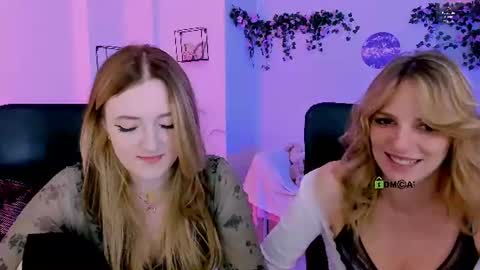 luna_berryy online show from July 2026 06:48:01 PM