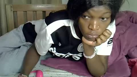 Snapshot of luna_empress chatting on February 2026 06:11:02 AM maskedmalkia online show from February 2026 06:11:02 AM