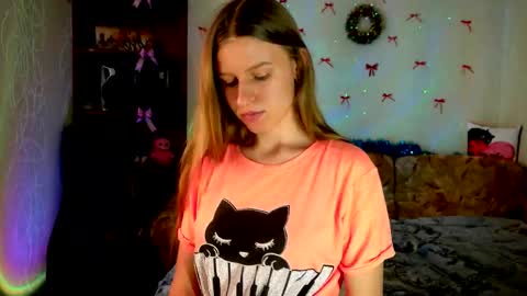 luna_evan online show from February 2026 11:14:02 AM