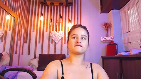 Snapshot of luna_jonhsonn chatting on December 2024 08:05:02 PM Luna Jonhsonn online show from December 2024 08:05:02 PM