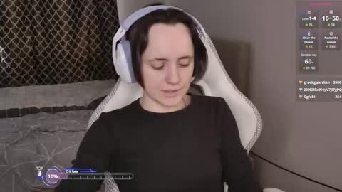 luna_loveeee online show from February 2026 07:51:01 AM