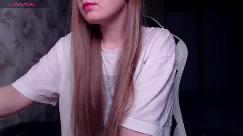 Snapshot of luna_loveisgood chatting on December 2024 03:22:01 PM Luna online show from December 2024 03:22:01 PM