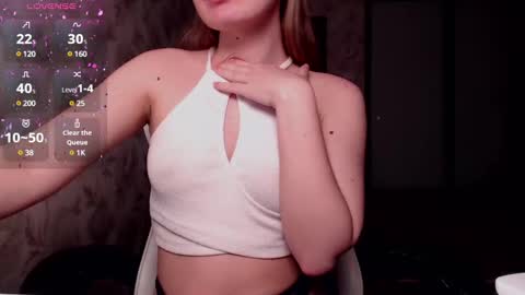 Snapshot of luna_loveisgood chatting on December 2024 04:06:01 PM Luna online show from December 2024 04:06:01 PM