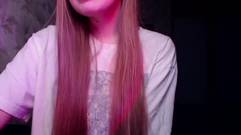 Snapshot of luna_loveisgood chatting on January 2025 06:34:02 PM Luna online show from January 2025 06:34:02 PM