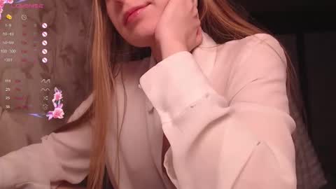 Snapshot of luna_loveisgood chatting on November 2025 08:41:02 PM Luna online show from November 2025 08:41:02 PM